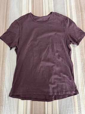 lululemon athletica Men's Short Sleeve Crew in Plum